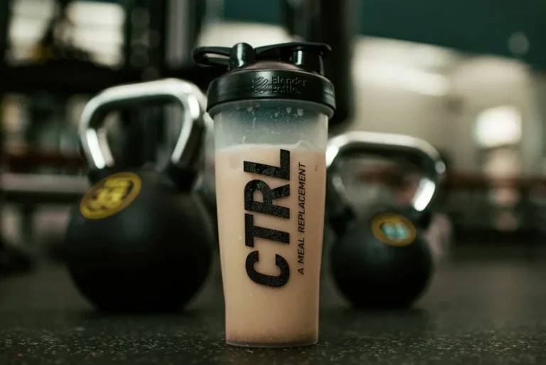 Como bater a meta de proteína do dia com whey?