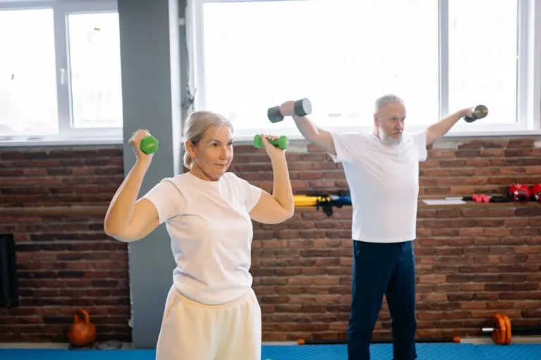 Qual suplemento para idoso ganhar massa muscular?